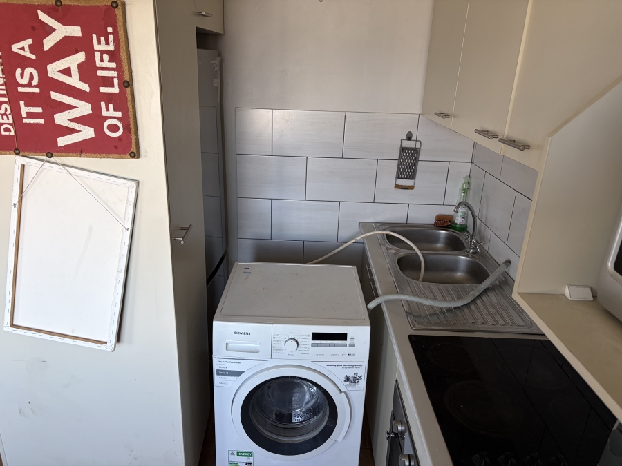 1 Bedroom Property for Sale in Parow East Western Cape